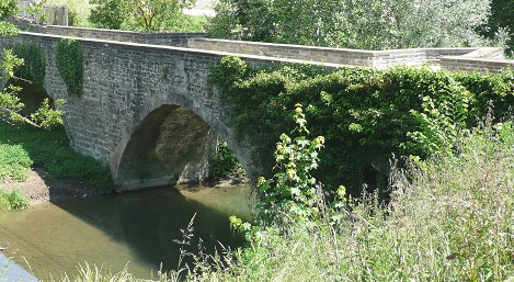 Pont romain sur le río Arga